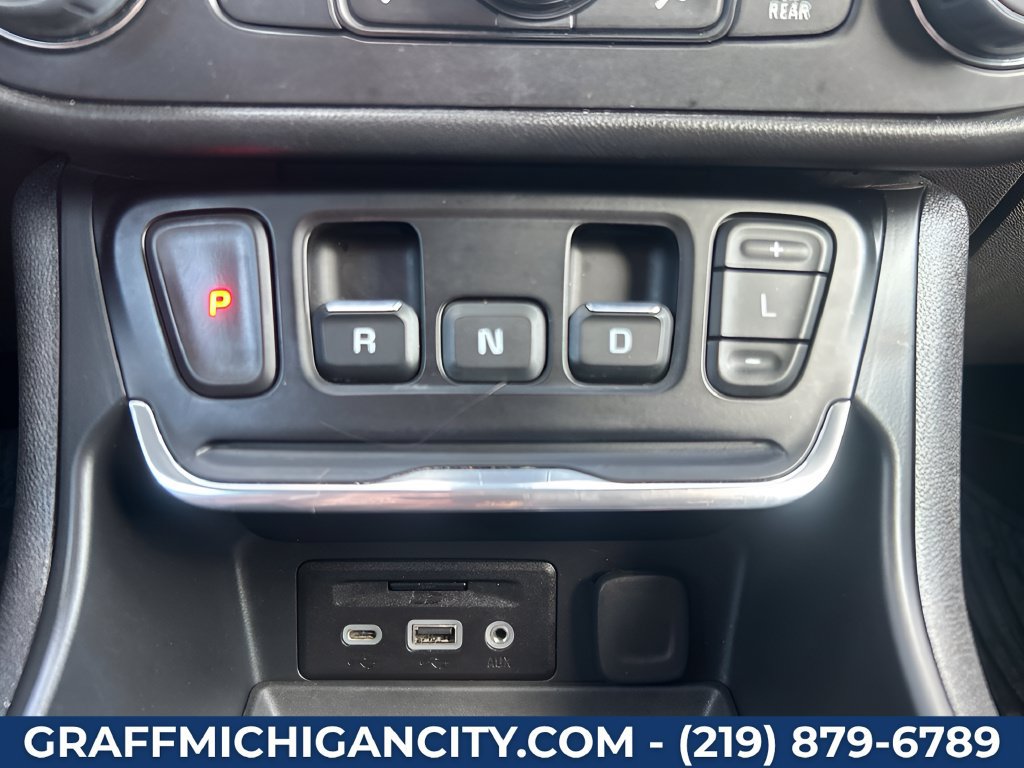 Used 2020 GMC Terrain SLE w/ Driver Convenience Package AWD/4WD image 27