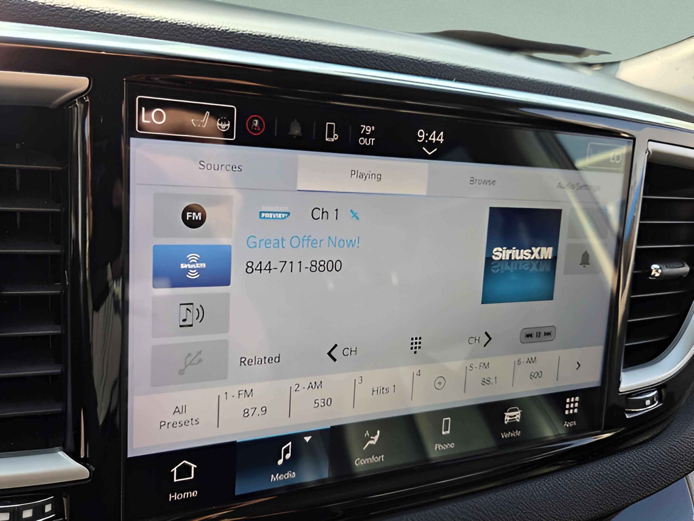 Used 2024 Chrysler Pacifica Touring-L FWD image 21
