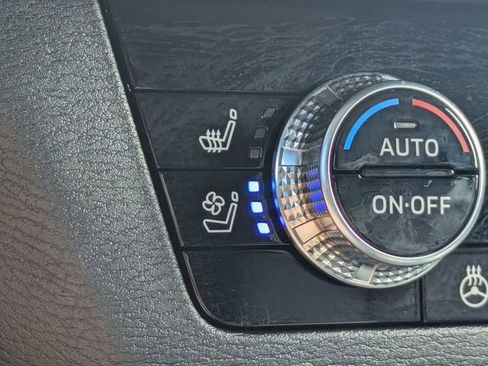 New 2026 Mitsubishi Outlander SEL FWD image 24