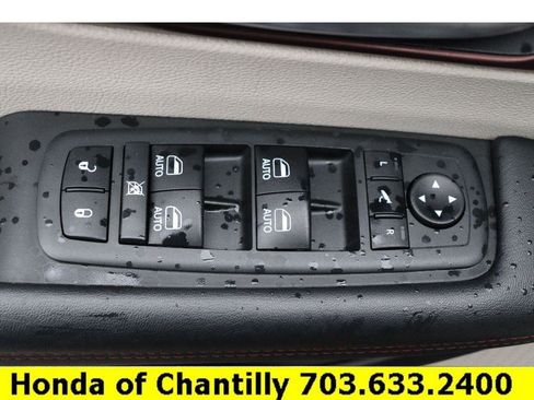 Used 2019 Chrysler Pacifica Limited w/ Advanced Safetytec Group image 22