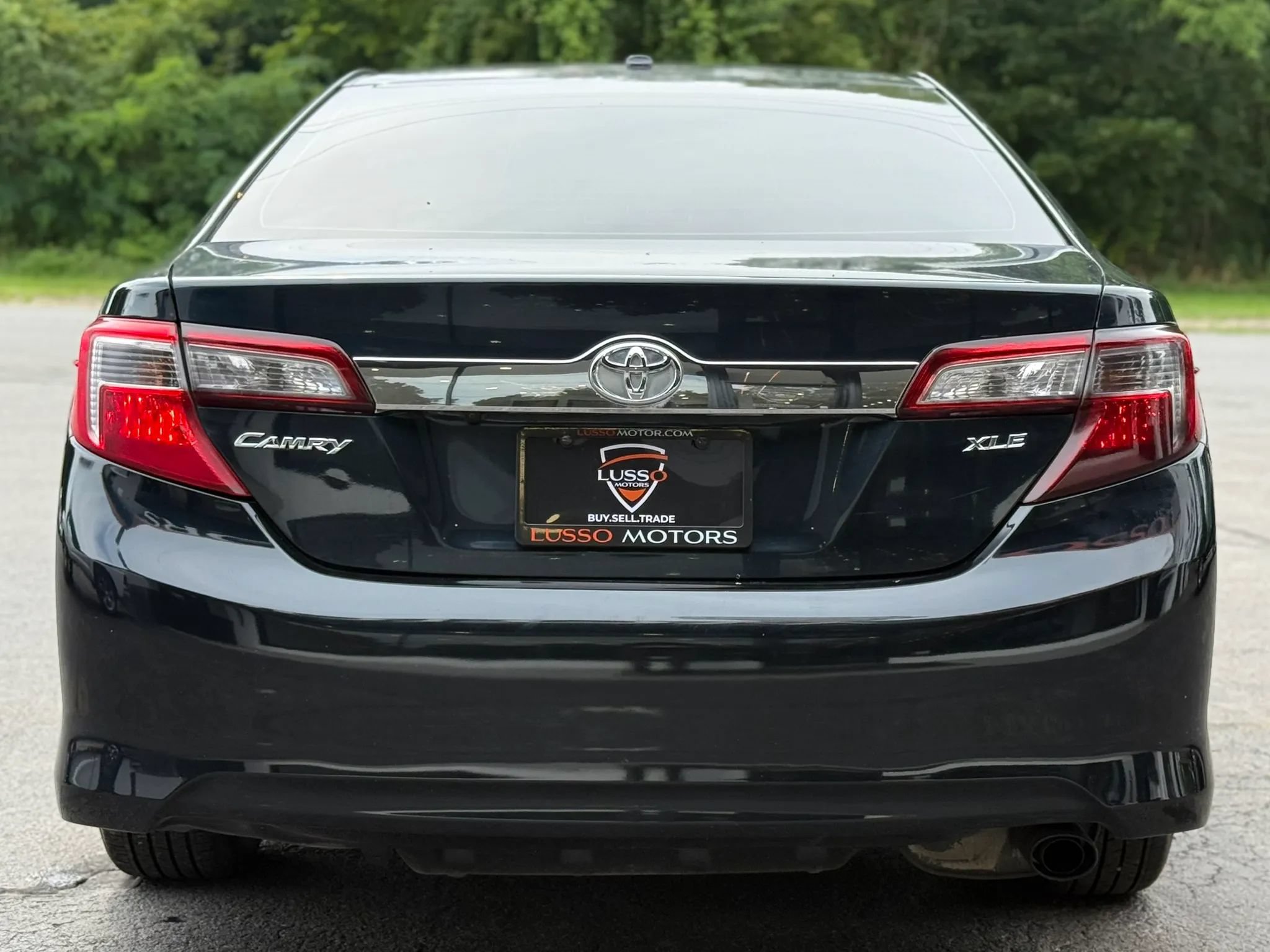 Used 2014 Toyota Camry XLE w/ Convenience Package FWD image 5