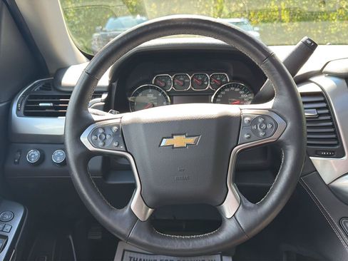 Used 2016 Chevrolet Tahoe LT w/ Luxury Package AWD/4WD image 18