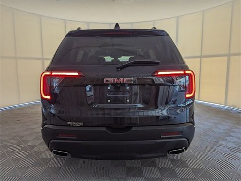 Used 2021 GMC Acadia SLT w/ Elevation Edition image 11