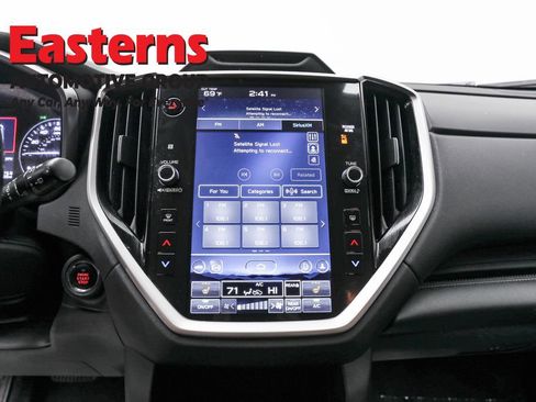 Used 2023 Subaru Ascent Limited image 12