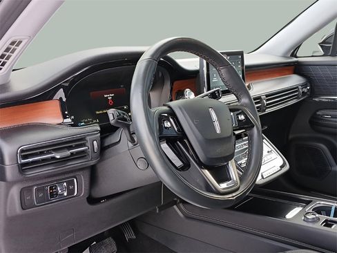 Used 2022 Lincoln Corsair Reserve w/ Elements Package image 12