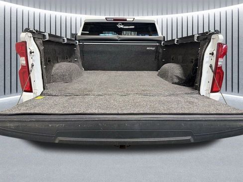 Used 2022 Chevrolet Silverado 1500 LTZ w/ Z71 Off-Road Package image 9