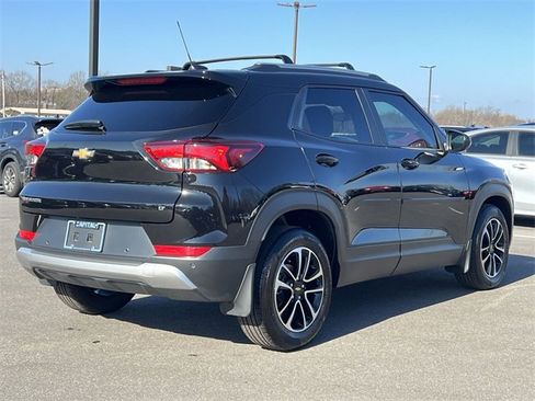 Used 2024 Chevrolet TrailBlazer LT w/ Driver Confidence Package image 33
