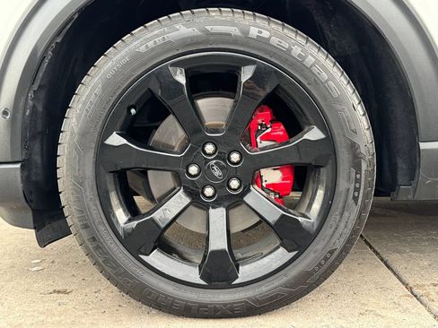 Used 2022 Ford Explorer ST w/ Equipment Group 401A AWD/4WD image 12