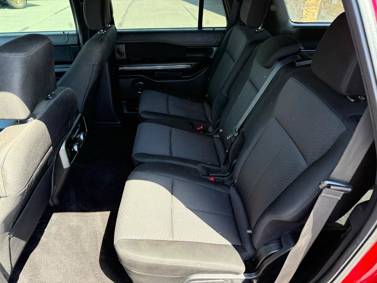 Used 2018 Ford Expedition XLT AWD/4WD image 12