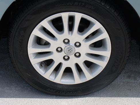 Used 2009 Toyota Sienna XLE image 9