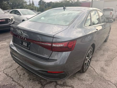 Used 2026 Volkswagen Jetta SE FWD image 7