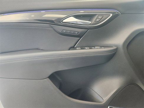 Certified 2025 Buick Envision Preferred image 6