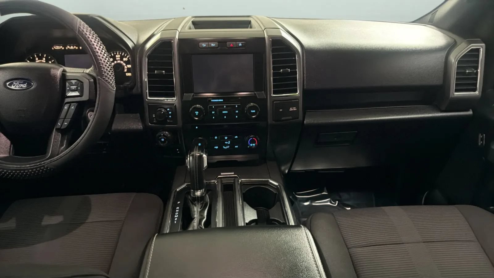 Used 2016 Ford F150 XLT w/ Equipment Group 301A Mid AWD/4WD image 15