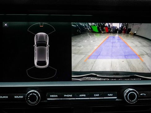 Used 2019 Porsche Macan image 21