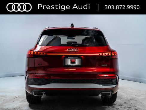 Used 2025 Audi Q5 Premium w/ Convenience Package image 7