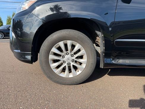 Used 2019 Lexus GX 460 image 7