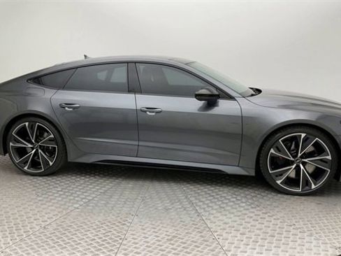 Used 2022 Audi RS 7 Sportback w/ Black Optic Package image 9