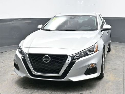 Used 2021 Nissan Altima 2.5 S image 2