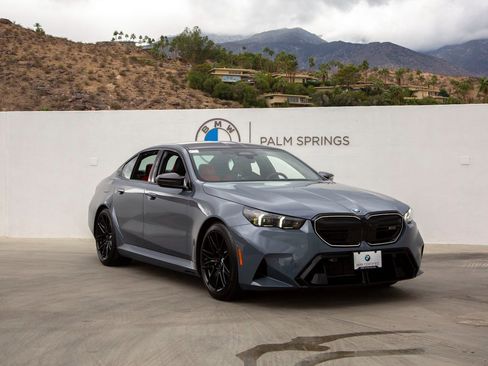 Certified 2025 BMW M5 w/ Carbon Package image 8