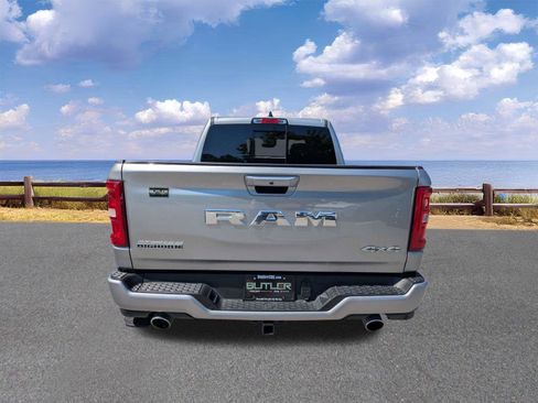 Certified 2025 RAM 1500 Big Horn AWD/4WD image 7
