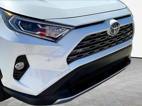 Used 2019 Toyota RAV4 Limited w/ Limited Grade Weather Package AWD/4WD image 33