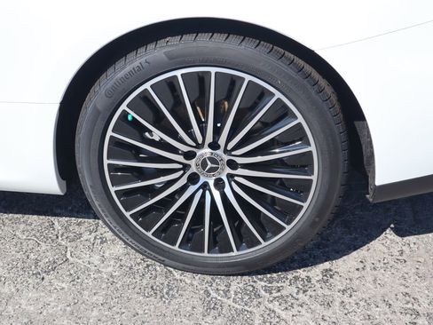 New 2026 Mercedes-Benz CLE 300 4MATIC Coupe image 9