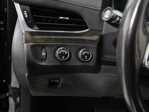 Used 2020 Cadillac Escalade ESV Platinum w/ Escalade Sport Edition image 7