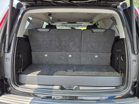 Used 2020 Cadillac Escalade Premium Luxury RWD image 9