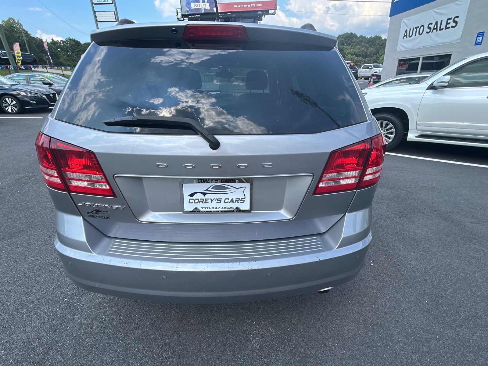 Used 2020 Dodge Journey SE FWD image 4