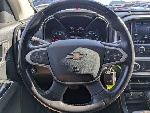 Used 2022 Chevrolet Colorado LT w/ Fleet Safety Package image 19