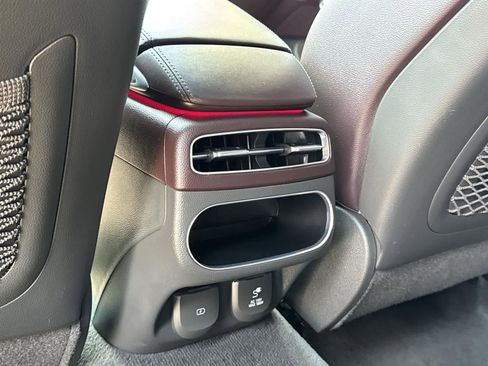 Used 2022 Genesis GV70 2.5T w/ Advanced Package image 34