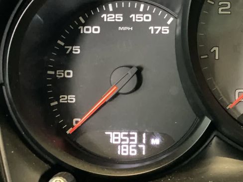 Used 2018 Porsche Macan S w/ Premium Package Plus image 17