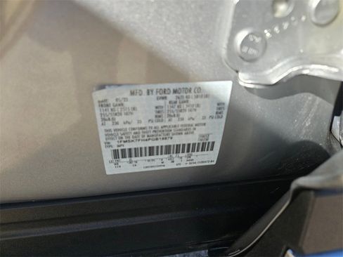 Used 2023 Ford Explorer Limited image 30