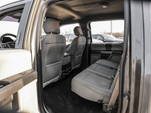 Used 2019 Ford F150 XLT image 40