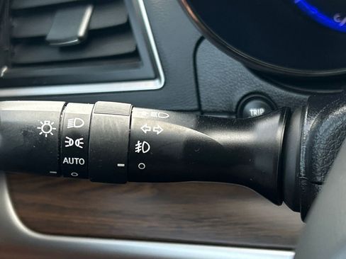 Used 2017 Subaru Outback 2.5i Touring image 23