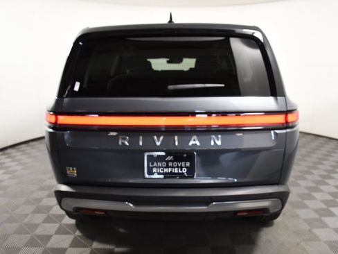 Used 2024 Rivian R1S Adventure AWD/4WD image 5