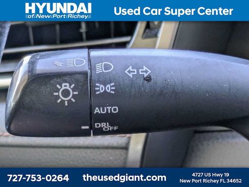 Used 2018 Toyota Camry LE FWD image 29