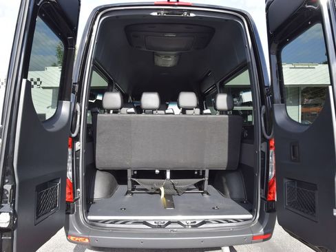 Used 2024 Mercedes-Benz Sprinter 2500 image 20