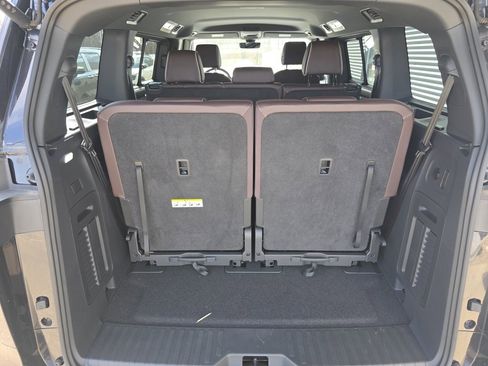 New 2025 Volkswagen ID. Buzz Pro S image 6