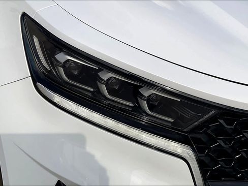 Used 2022 Kia Sorento SX image 24