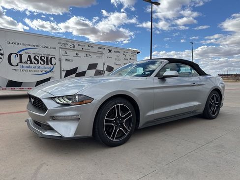 Used 2022 Ford Mustang Premium image 1