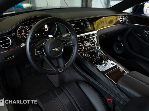 Used 2021 Bentley Continental GT image 25