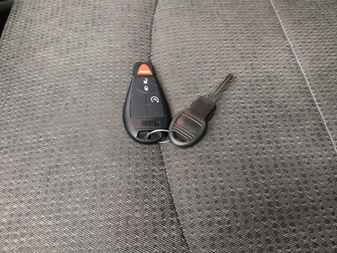 Used 2017 RAM 1500 Big Horn image 32