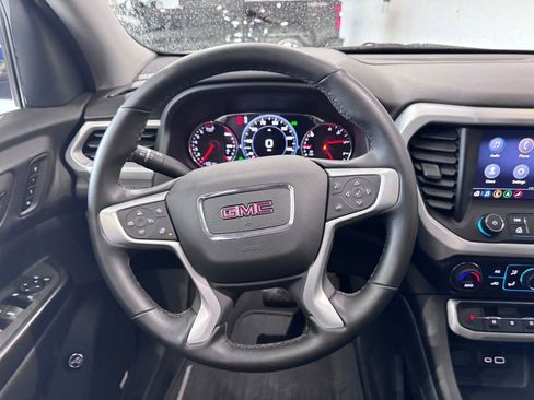 Certified 2023 GMC Acadia SLT w/ Technology Package AWD/4WD image 14