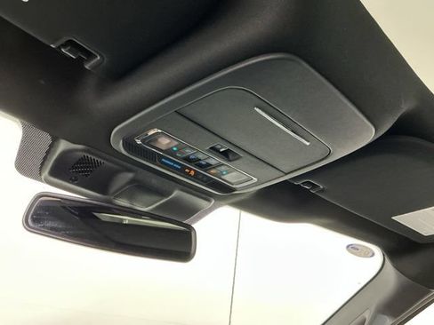 Certified 2025 Ford F150 Lariat AWD/4WD image 23