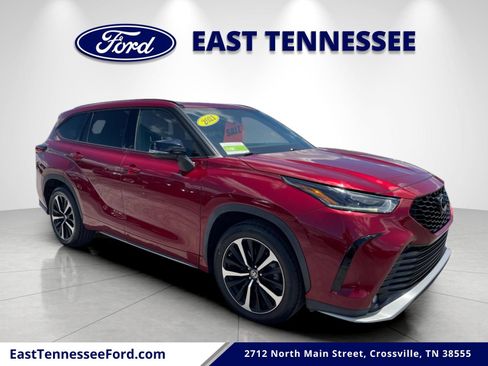 Used 2021 Toyota Highlander XSE FWD image 1