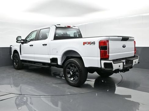 Used 2024 Ford F250 XL w/ STX Appearance Package AWD/4WD image 6