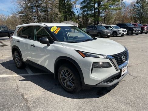 Used 2022 Nissan Rogue S AWD/4WD image 8