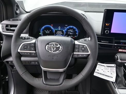 New 2026 Toyota Sienna Limited image 5