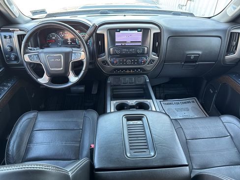 Used 2017 GMC Sierra 2500 Denali w/ Duramax Plus Package image 11